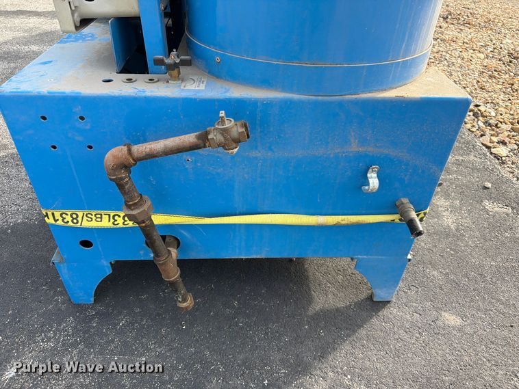 image for item FK3946 Hydro Engineering 4/2000EHGV-B pressure washer