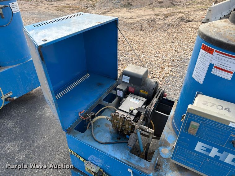 image for item FK3946 Hydro Engineering 4/2000EHGV-B pressure washer