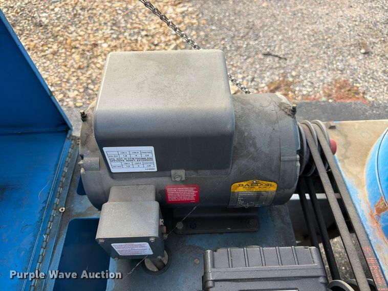 image for item FK3946 Hydro Engineering 4/2000EHGV-B pressure washer