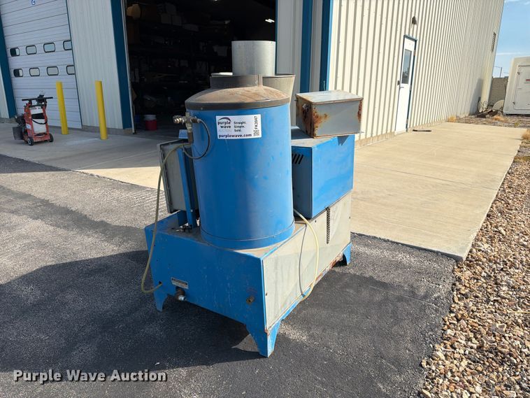 image for item FK3947 Hydro Engeneers 4/2000EHGV-B pressure washer