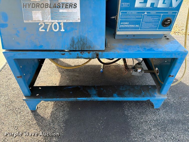image for item FK3947 Hydro Engeneers 4/2000EHGV-B pressure washer