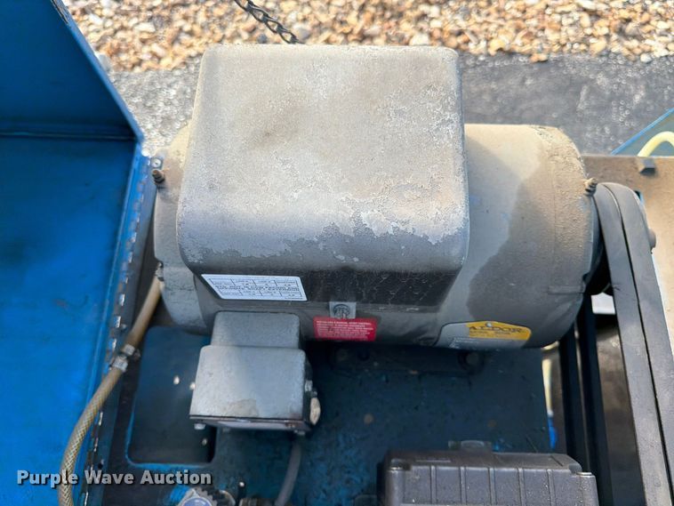 image for item FK3947 Hydro Engeneers 4/2000EHGV-B pressure washer