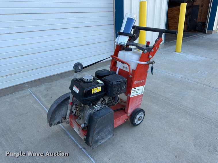image for item FK3948 2016 Husqvarna FS400LV concrete saw