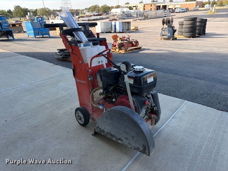 image for item FK3948 2016 Husqvarna FS400LV concrete saw