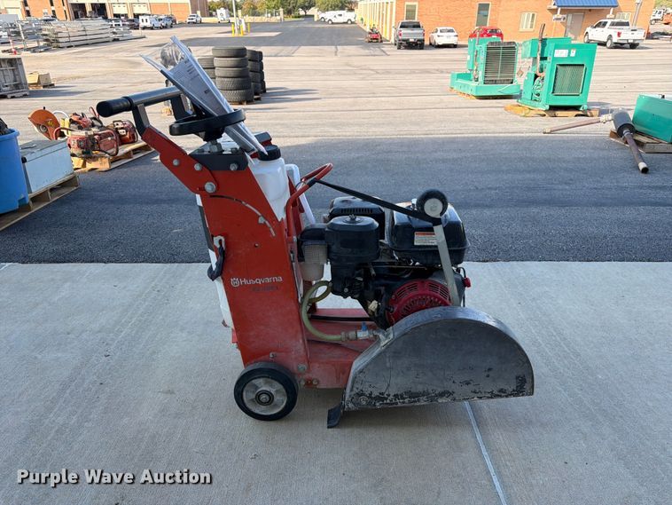 image for item FK3948 2016 Husqvarna FS400LV concrete saw