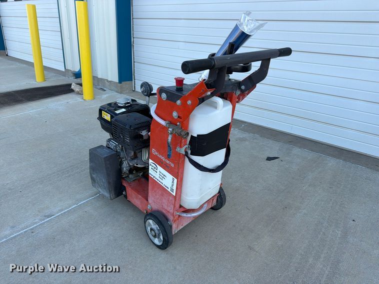 image for item FK3948 2016 Husqvarna FS400LV concrete saw