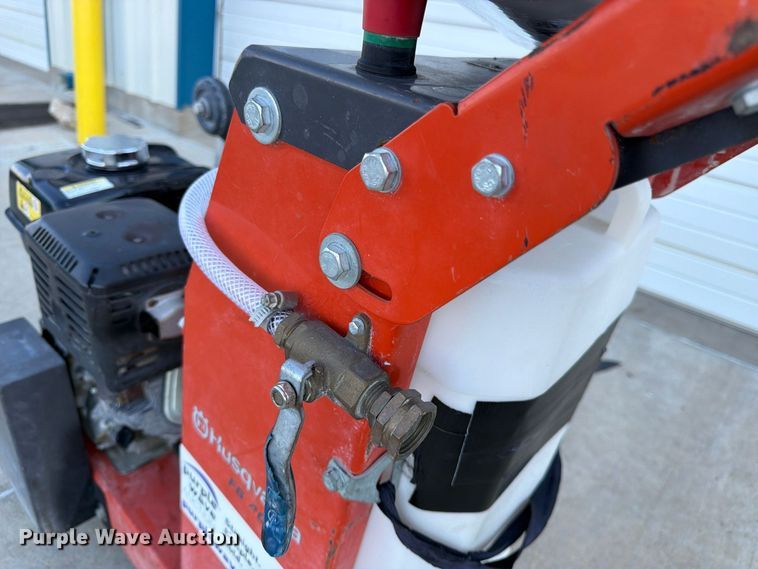 image for item FK3948 2016 Husqvarna FS400LV concrete saw