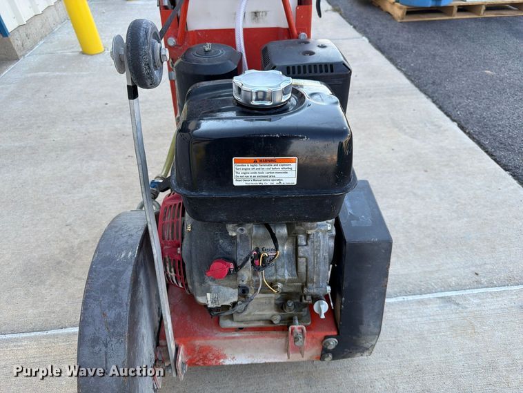image for item FK3948 2016 Husqvarna FS400LV concrete saw