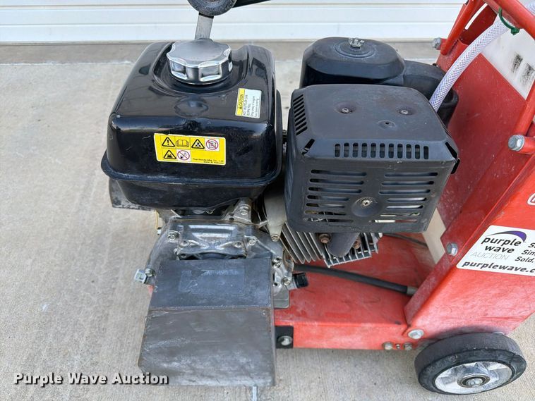image for item FK3948 2016 Husqvarna FS400LV concrete saw