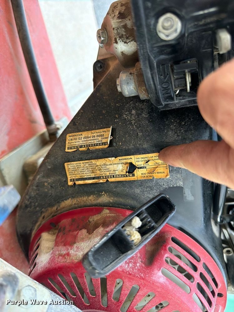 image for item FK3948 2016 Husqvarna FS400LV concrete saw