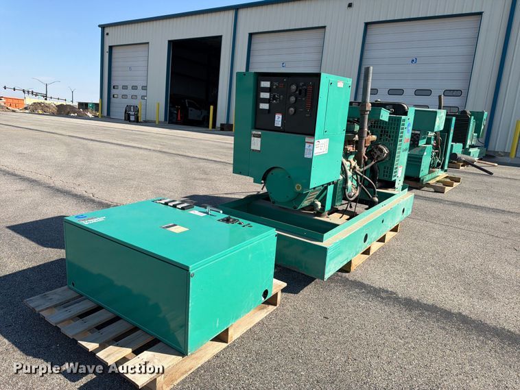 image for item FK3952 Onan 35GGFb Generator