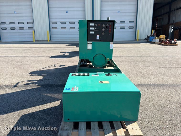 image for item FK3952 Onan 35GGFb Generator