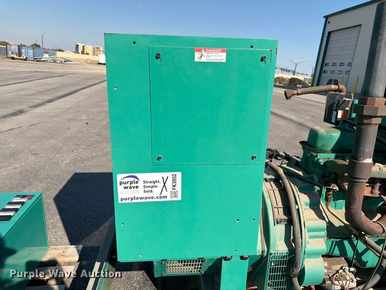 image for item FK3952 Onan 35GGFb Generator