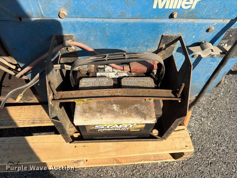 image for item FK3953 Miller Blue Star 2E welder