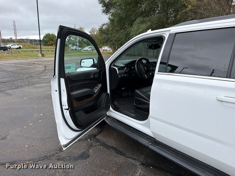 image for item DO5955 2020 Chevrolet Suburban SUV