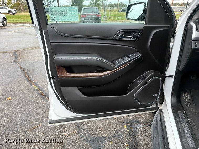 image for item DO5955 2020 Chevrolet Suburban SUV