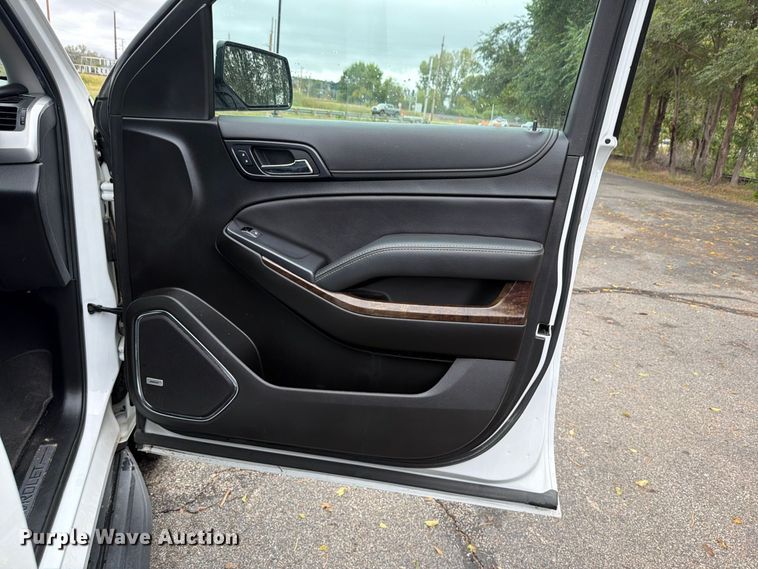 image for item DO5955 2020 Chevrolet Suburban SUV