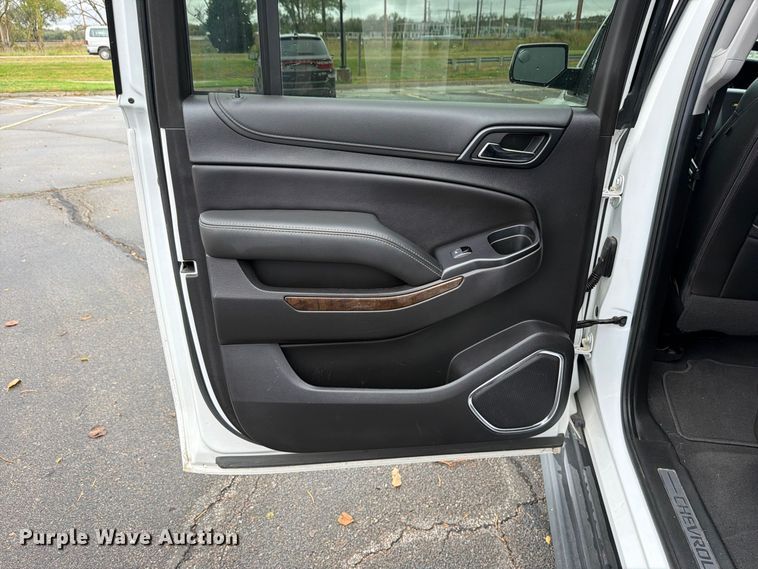 image for item DO5955 2020 Chevrolet Suburban SUV