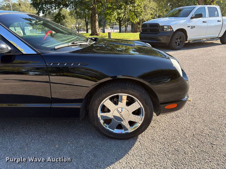 image for item DT3041 2002 Ford Thunderbird convertible