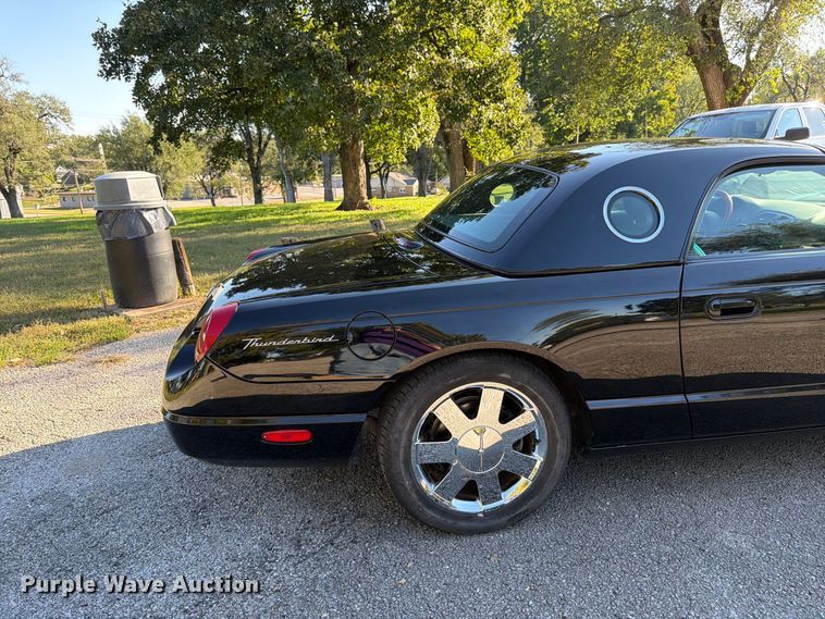 image for item DT3041 2002 Ford Thunderbird convertible