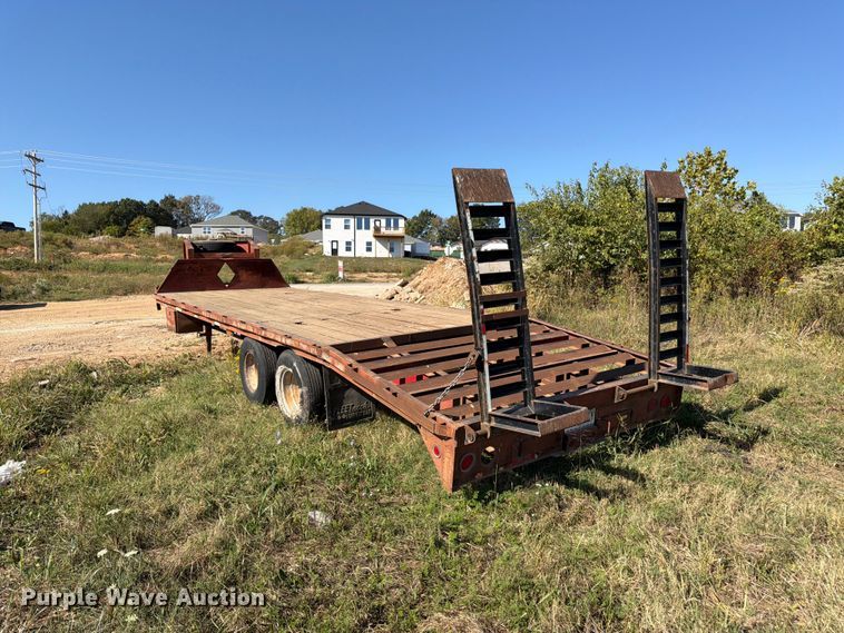 image for item DT3046 1996 Diamond C Trailers equipment trailer