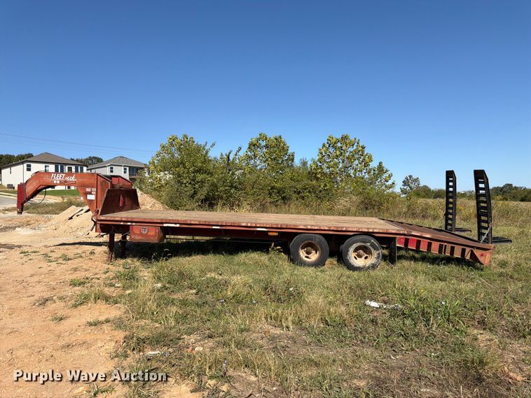 image for item DT3046 1996 Diamond C Trailers equipment trailer