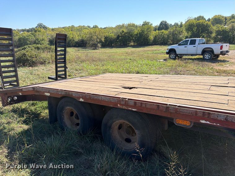 image for item DT3046 1996 Diamond C Trailers equipment trailer