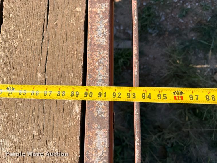 image for item DT3046 1996 Diamond C Trailers equipment trailer