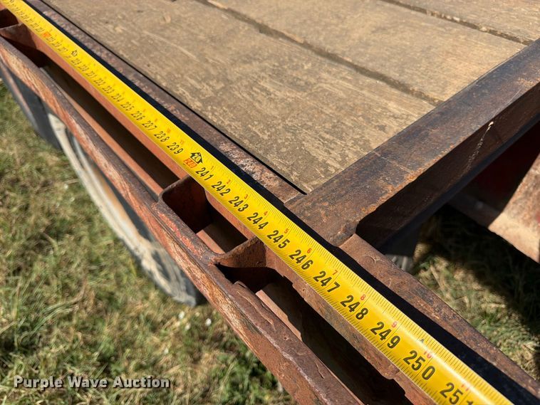 image for item DT3046 1996 Diamond C Trailers equipment trailer