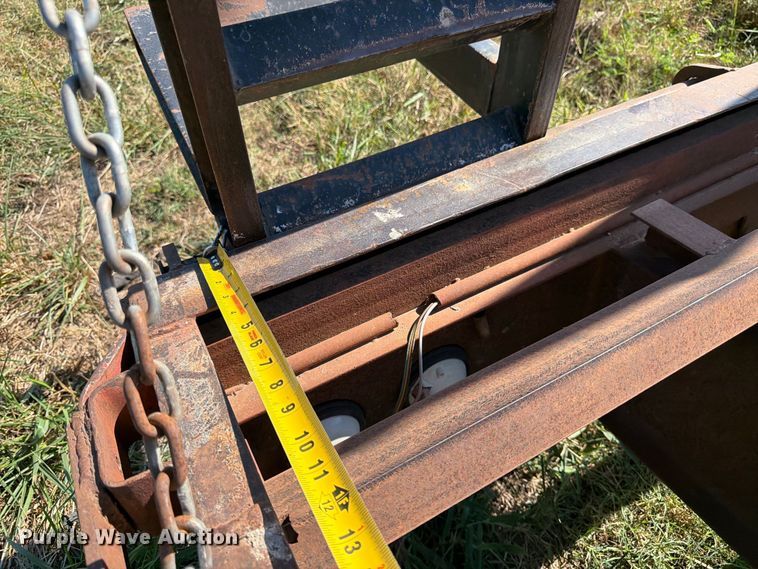 image for item DT3046 1996 Diamond C Trailers equipment trailer