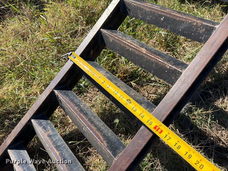 image for item DT3046 1996 Diamond C Trailers equipment trailer