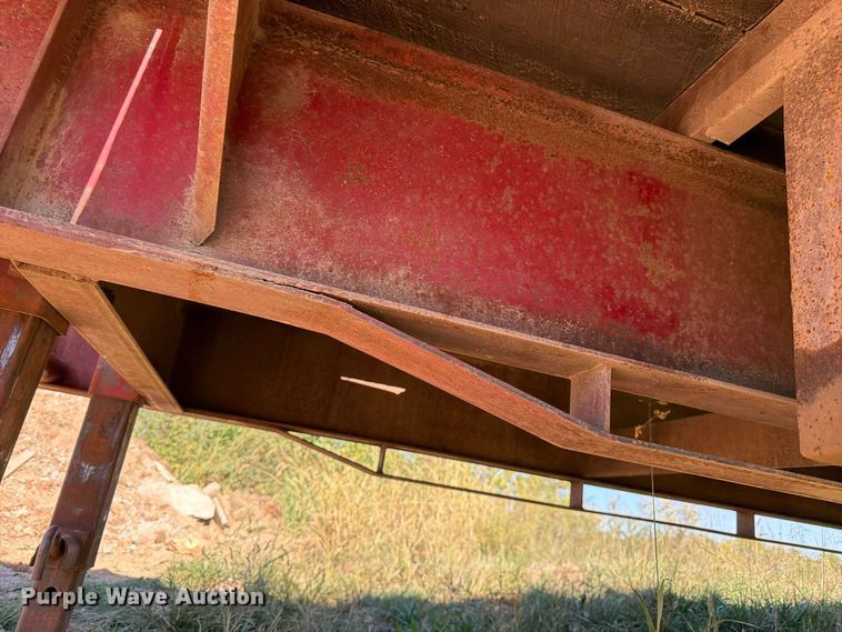 image for item DT3046 1996 Diamond C Trailers equipment trailer