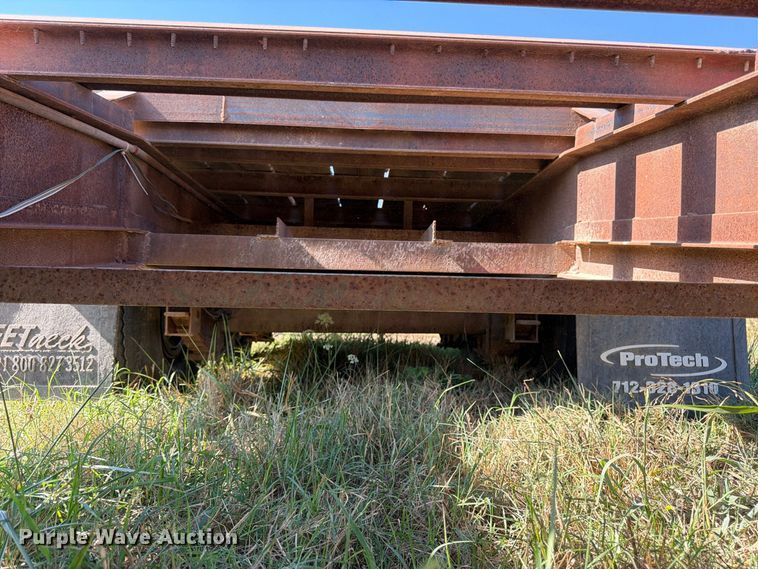 image for item DT3046 1996 Diamond C Trailers equipment trailer
