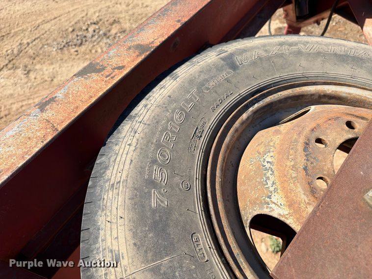 image for item DT3046 1996 Diamond C Trailers equipment trailer