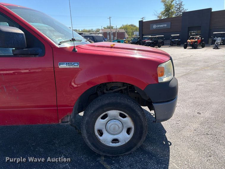 image for item DT3047 2006 Ford F-150 Ext. Cab pickup truck