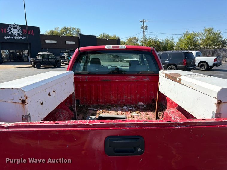 image for item DT3047 2006 Ford F-150 Ext. Cab pickup truck