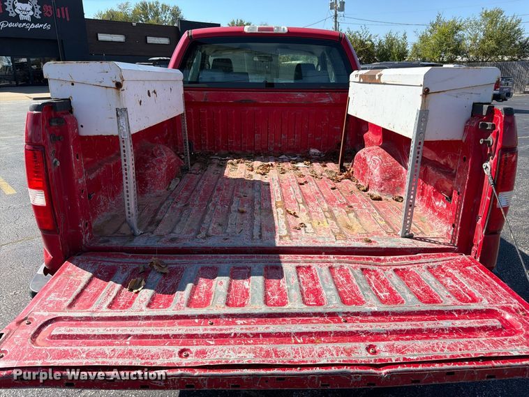 image for item DT3047 2006 Ford F-150 Ext. Cab pickup truck