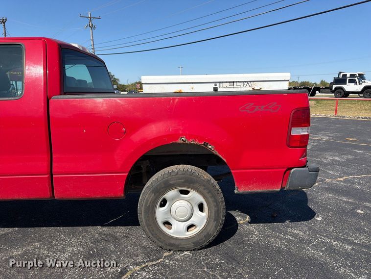 image for item DT3047 2006 Ford F-150 Ext. Cab pickup truck