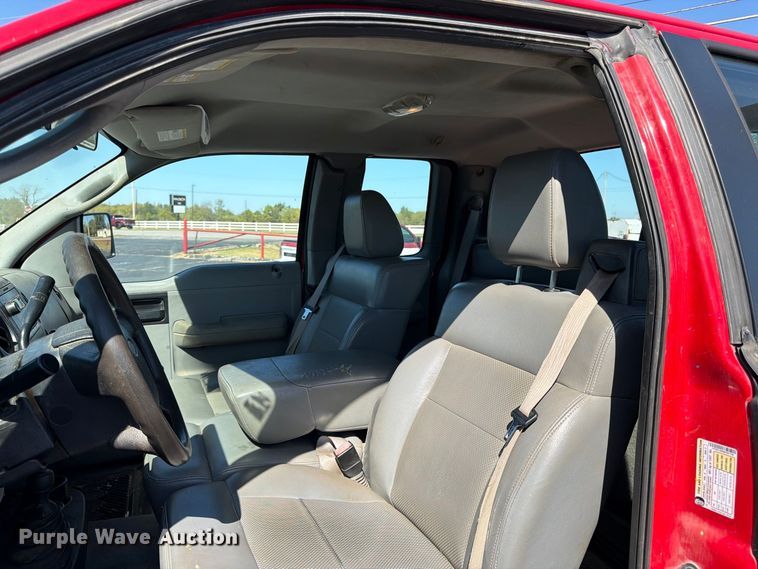 image for item DT3047 2006 Ford F-150 Ext. Cab pickup truck