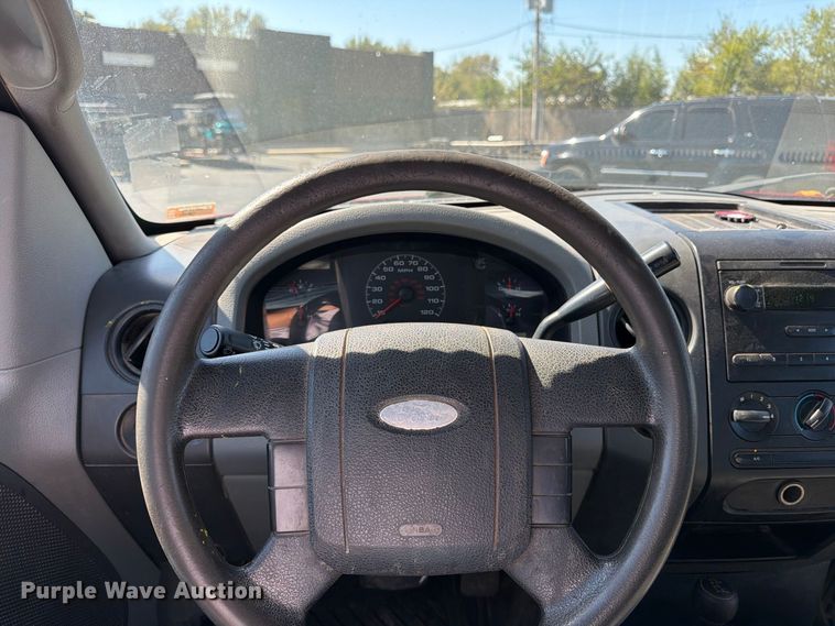 image for item DT3047 2006 Ford F-150 Ext. Cab pickup truck