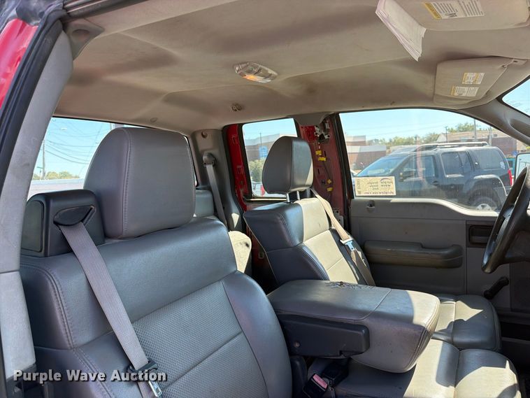 image for item DT3047 2006 Ford F-150 Ext. Cab pickup truck