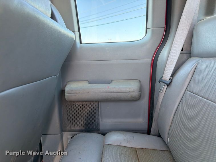 image for item DT3047 2006 Ford F-150 Ext. Cab pickup truck