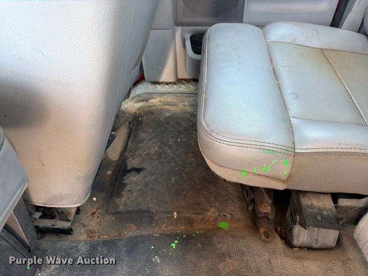 image for item DT3047 2006 Ford F-150 Ext. Cab pickup truck
