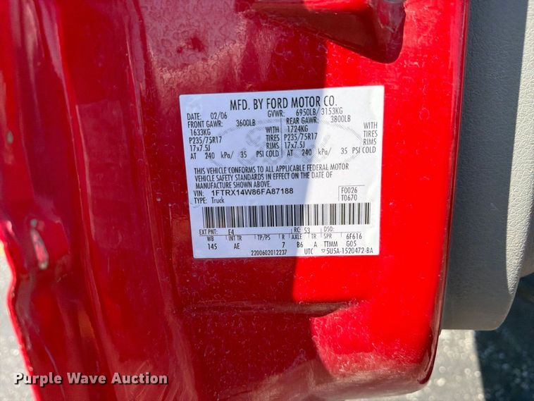 image for item DT3047 2006 Ford F-150 Ext. Cab pickup truck