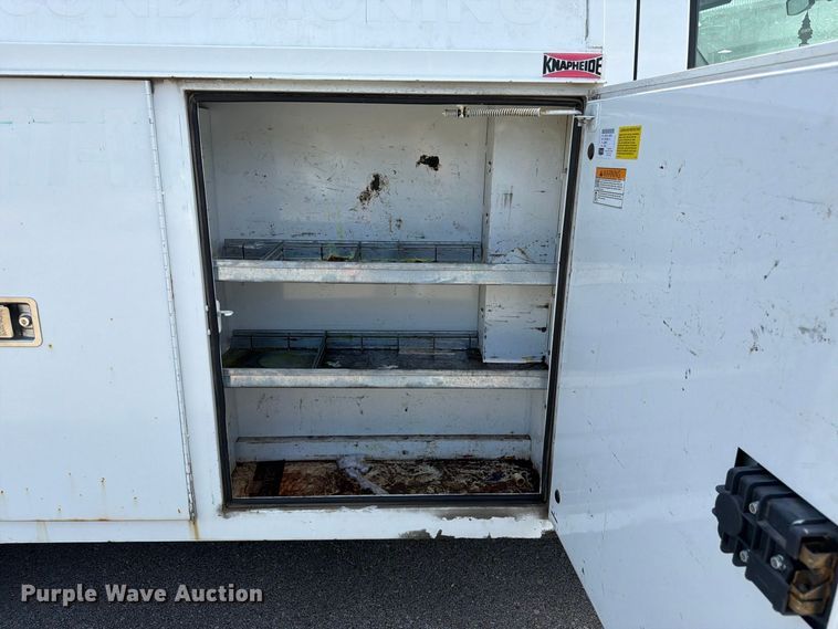 image for item DT3050 2014 GMC Savana utility van
