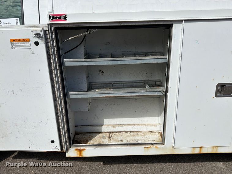 image for item DT3050 2014 GMC Savana utility van