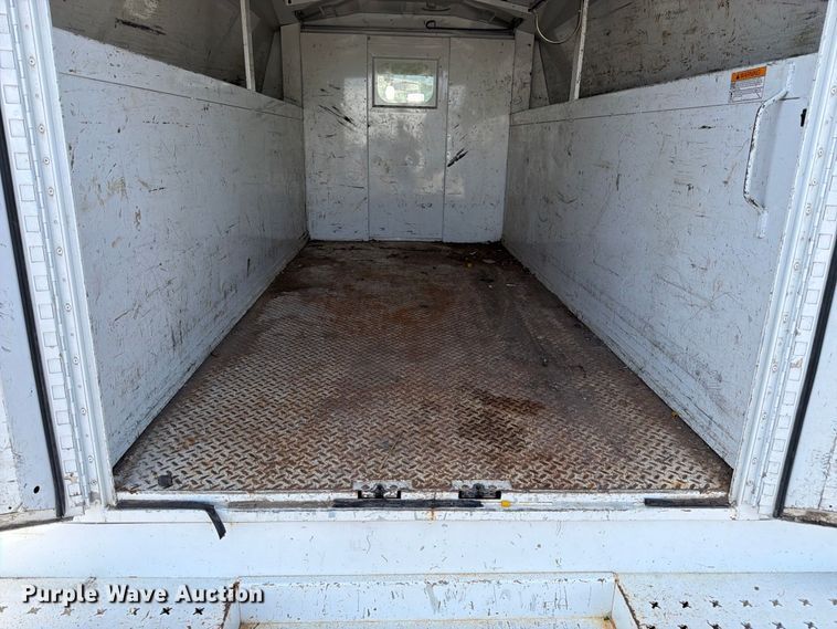 image for item DT3050 2014 GMC Savana utility van