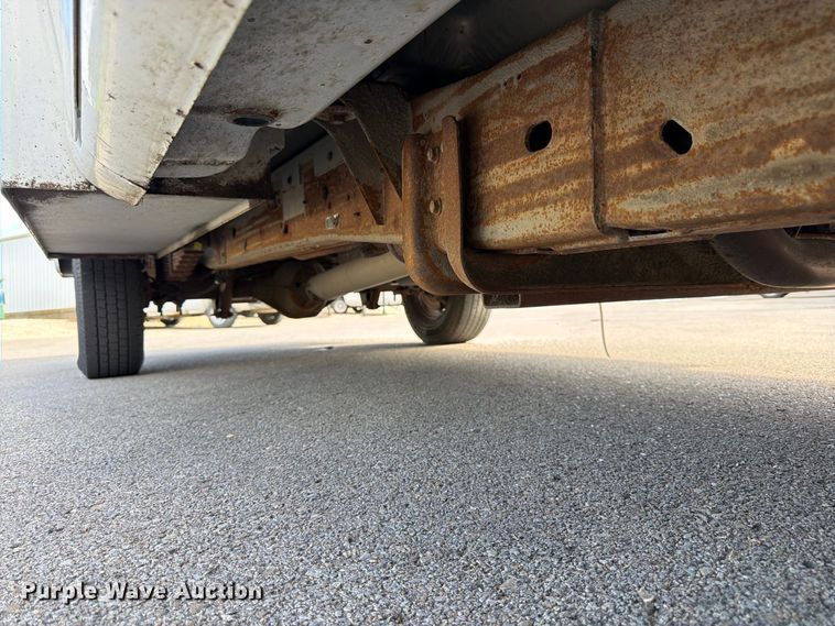 image for item DT3050 2014 GMC Savana utility van