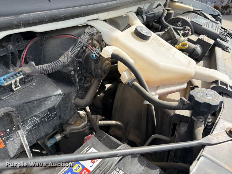image for item DT3050 2014 GMC Savana utility van