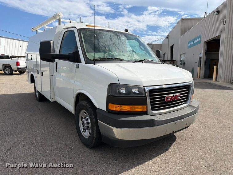 image for item DT3051 2018 GMC Savana utility van